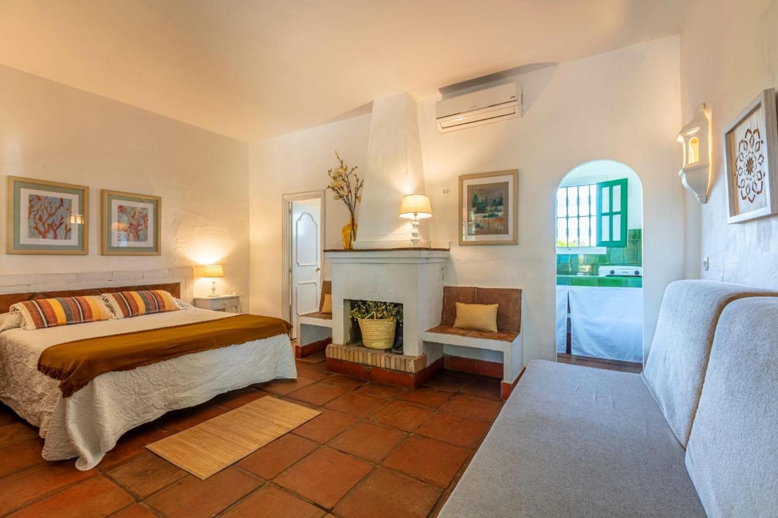 Hotel-apart Cortijo Pinas 2* Tarifa